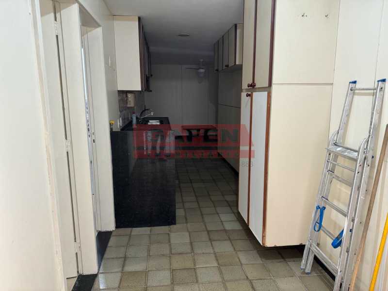 Apartamento à venda com 4 quartos, 220m² - Foto 21