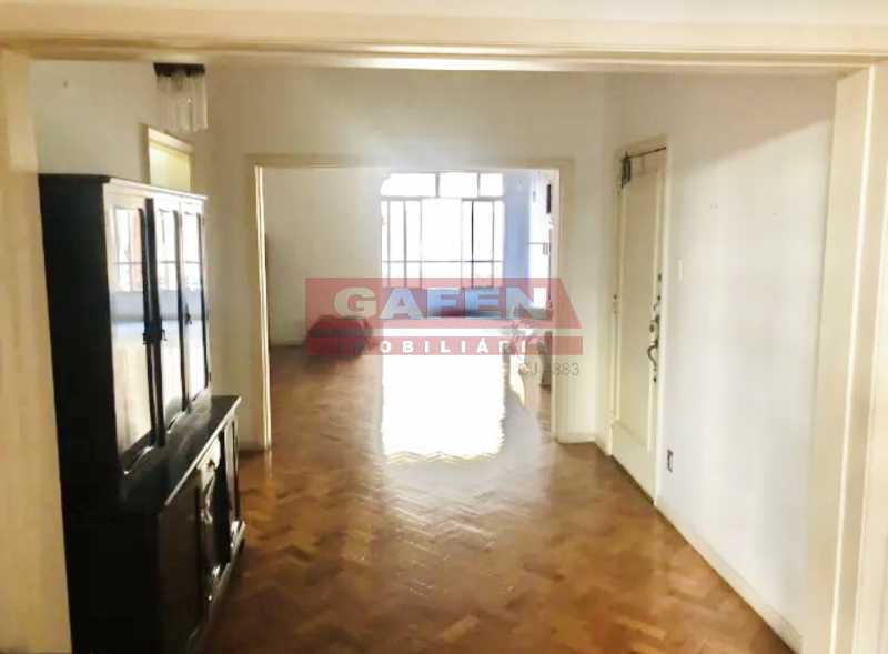 Apartamento à venda com 3 quartos, 230m² - Foto 1