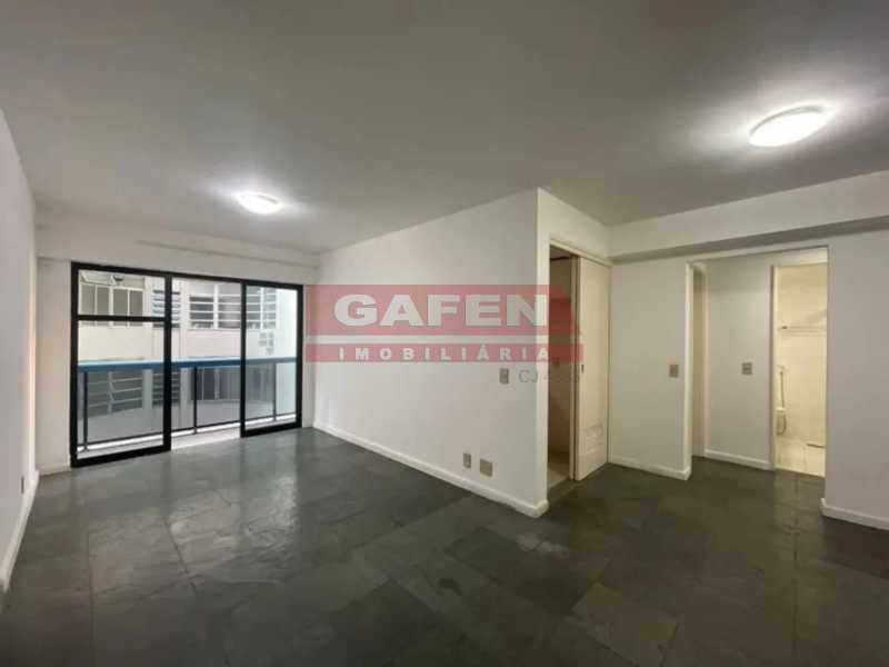 Apartamento à venda com 2 quartos, 76m² - Foto 1