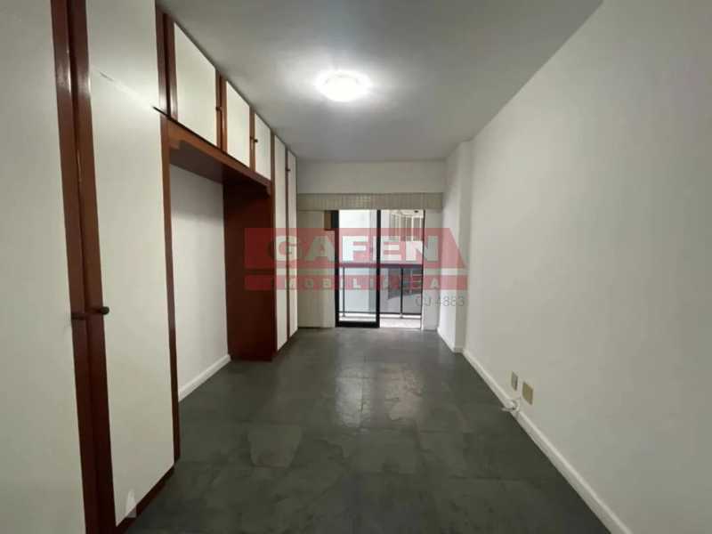 Apartamento à venda com 2 quartos, 76m² - Foto 8