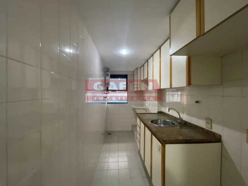 Apartamento à venda com 2 quartos, 76m² - Foto 10