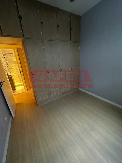 Apartamento à venda com 2 quartos, 70m² - Foto 13