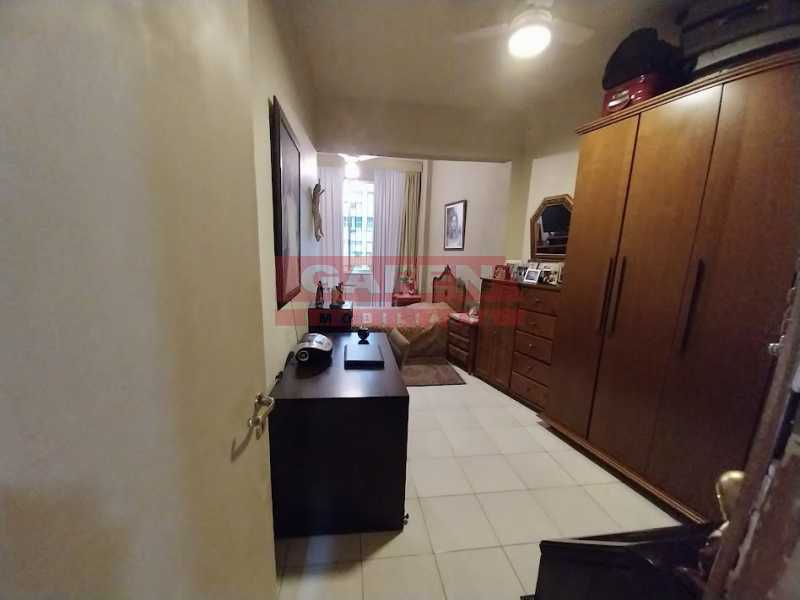 Apartamento à venda com 2 quartos, 100m² - Foto 8