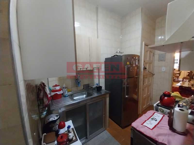 Apartamento à venda com 2 quartos, 100m² - Foto 12