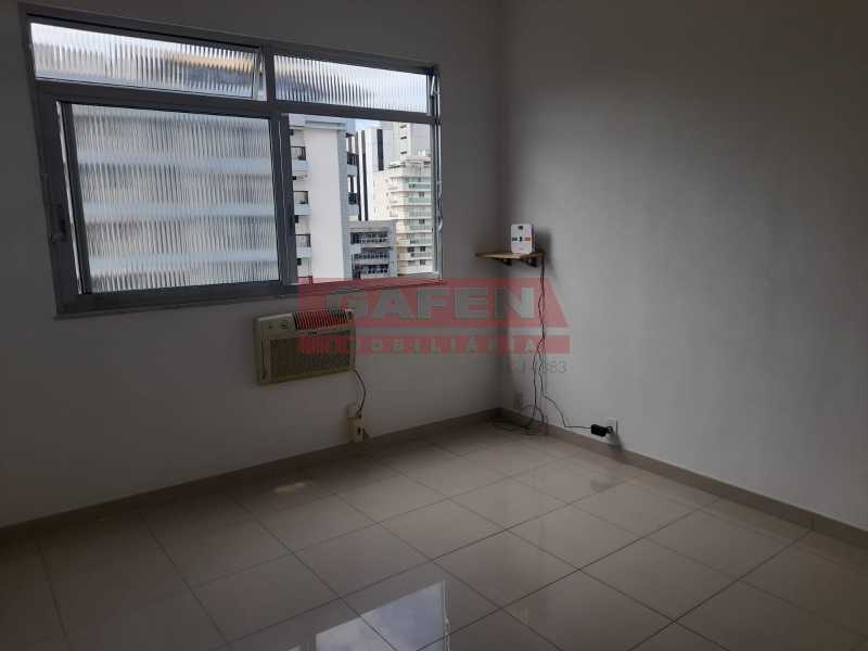 Apartamento à venda com 2 quartos, 70m² - Foto 9