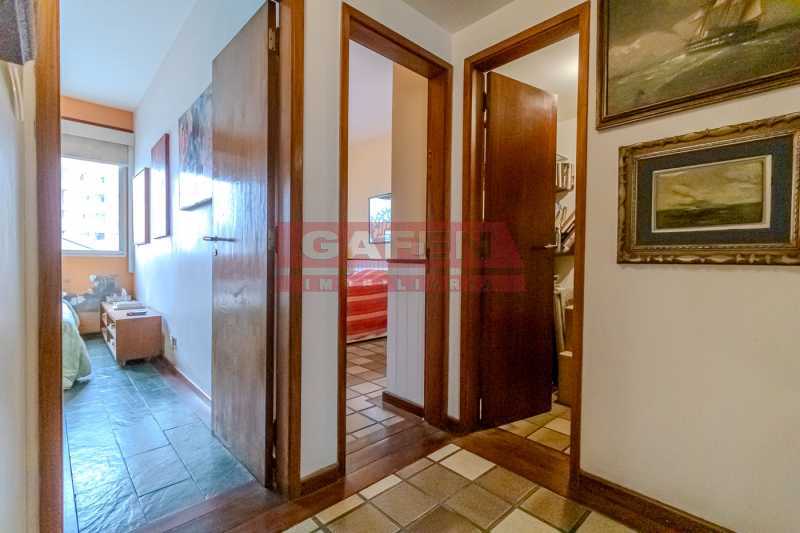 Apartamento à venda com 3 quartos, 137m² - Foto 11