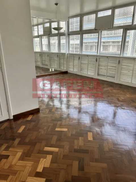 Apartamento para alugar com 3 quartos, 175m² - Foto 2