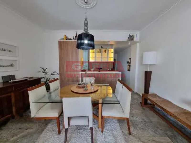 Apartamento à venda com 3 quartos, 137m² - Foto 3