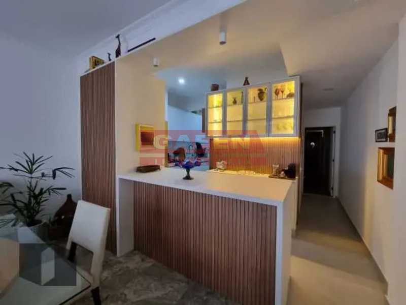 Apartamento à venda com 3 quartos, 137m² - Foto 9