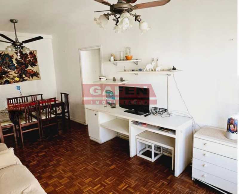 Apartamento à venda com 2 quartos, 77m² - Foto 3