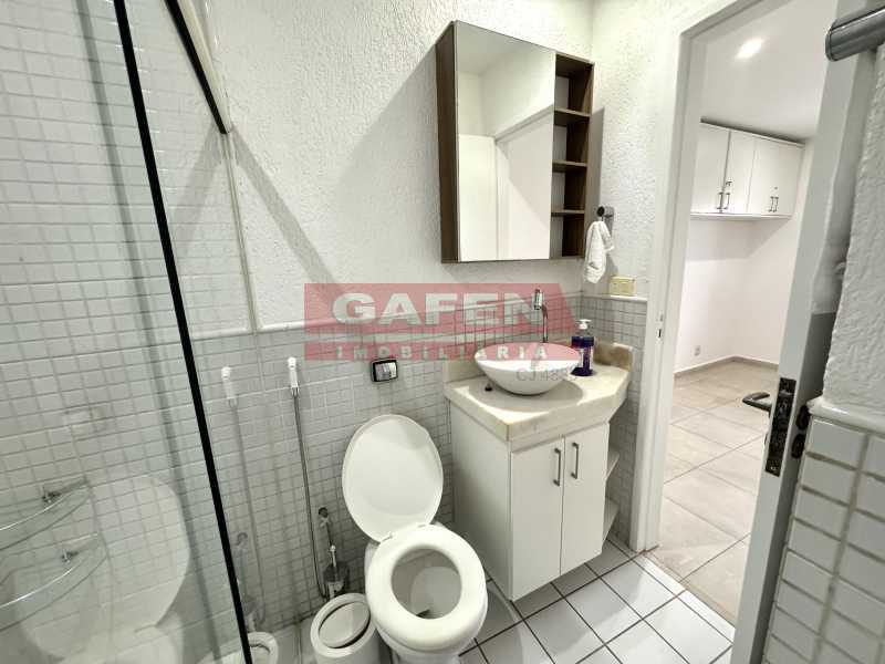 Apartamento para alugar com 3 quartos, 110m² - Foto 17