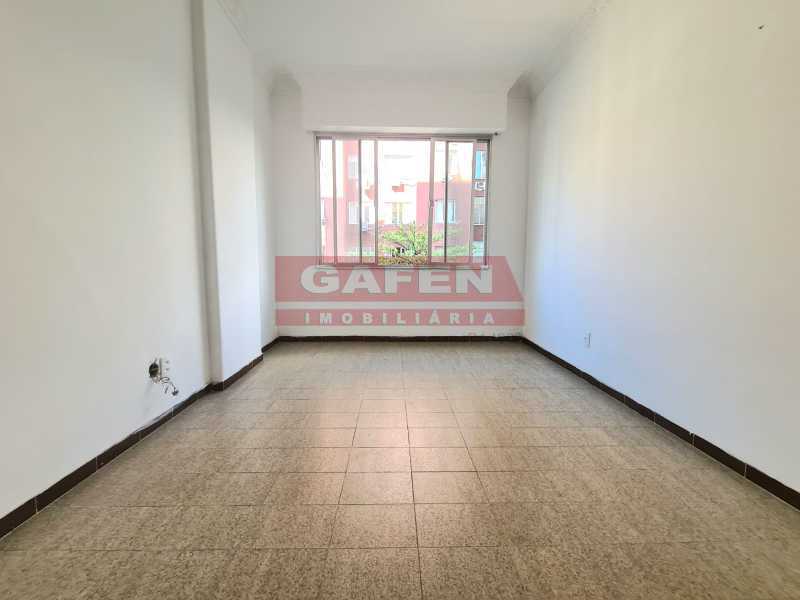 Apartamento à venda com 2 quartos, 70m² - Foto 4