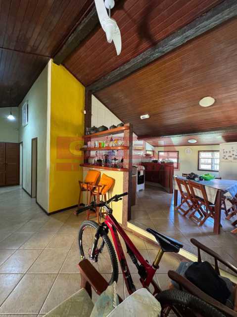 Casa à venda com 4 quartos, 200m² - Foto 15