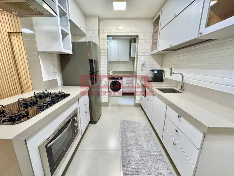 Apartamento à venda com 3 quartos, 122m² - Foto 17