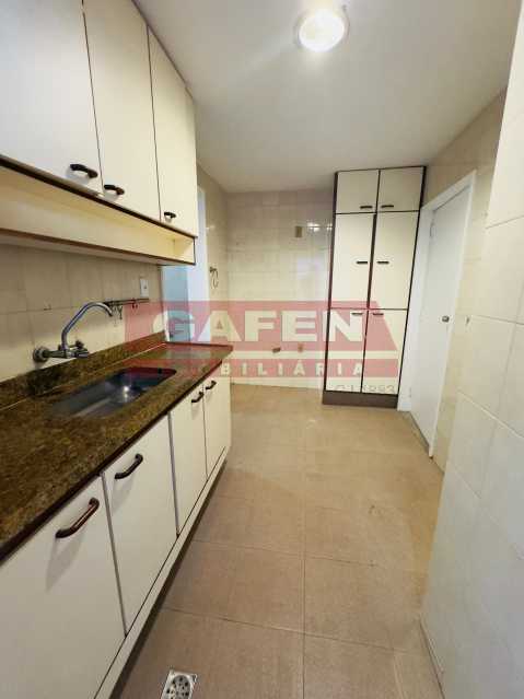 Apartamento à venda com 3 quartos, 105m² - Foto 14