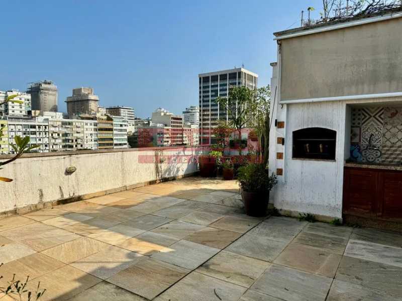 Cobertura à venda com 3 quartos, 245m² - Foto 3