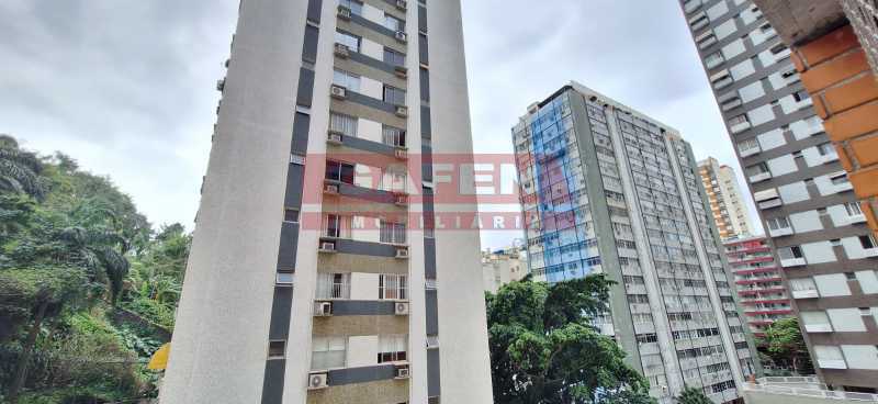 Apartamento à venda com 2 quartos, 90m² - Foto 4