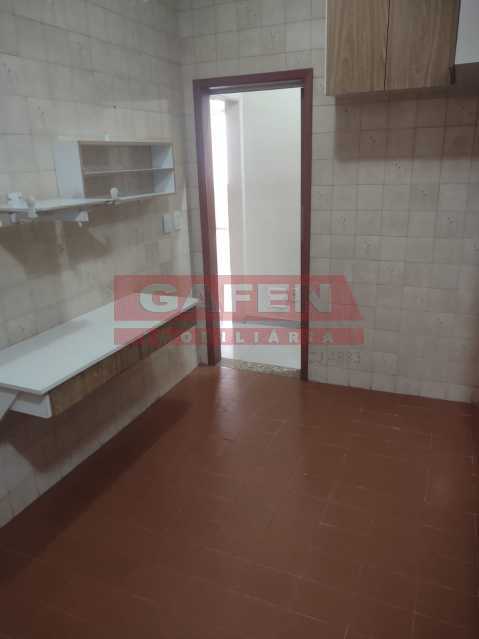 Apartamento para alugar com 3 quartos, 120m² - Foto 13