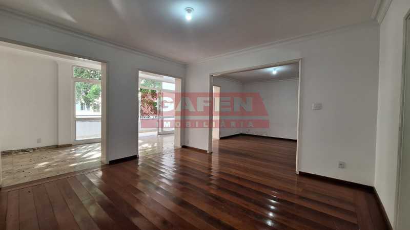 Apartamento à venda com 3 quartos, 220m² - Foto 1