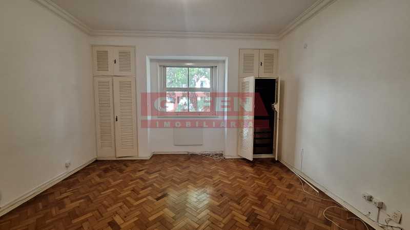 Apartamento à venda com 3 quartos, 220m² - Foto 16