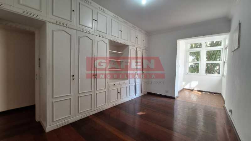 Apartamento à venda com 3 quartos, 220m² - Foto 12