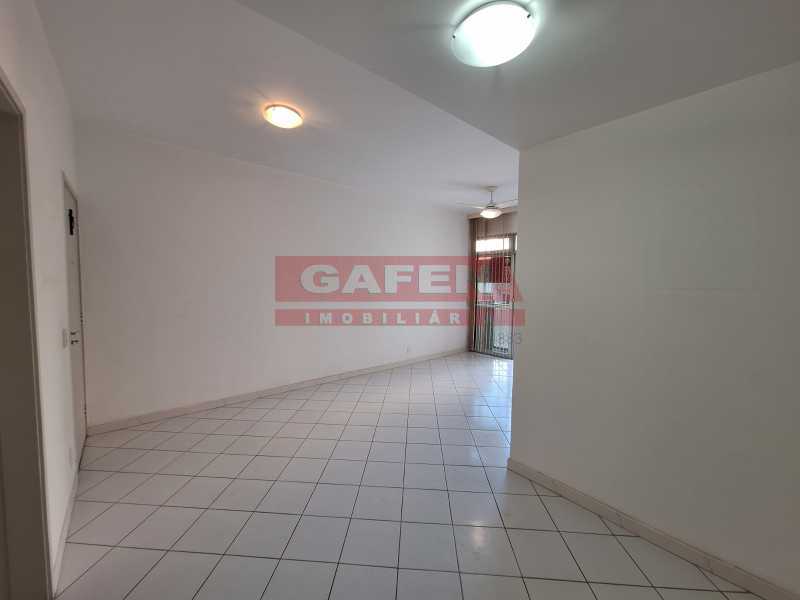 Apartamento à venda com 2 quartos, 78m² - Foto 4