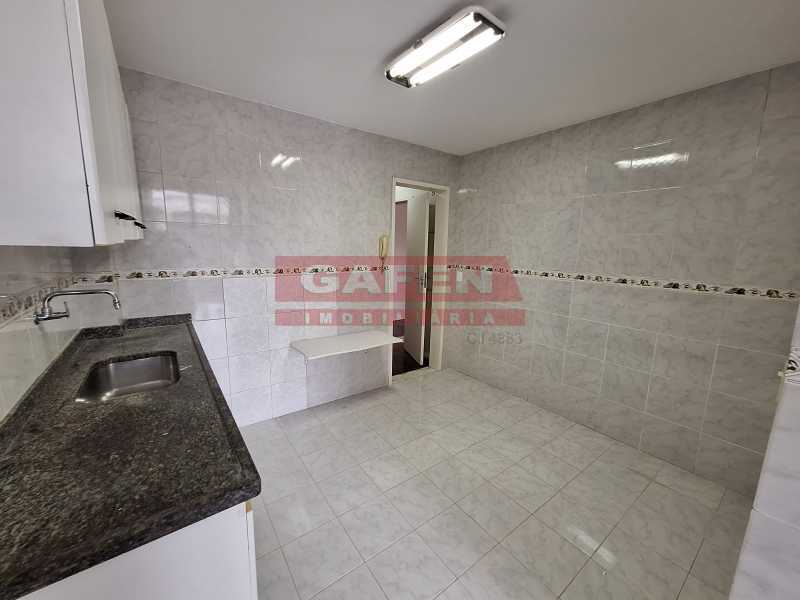 Apartamento à venda com 2 quartos, 95m² - Foto 17