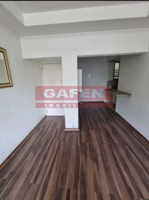 Apartamento à venda com 2 quartos, 71m² - Foto 2