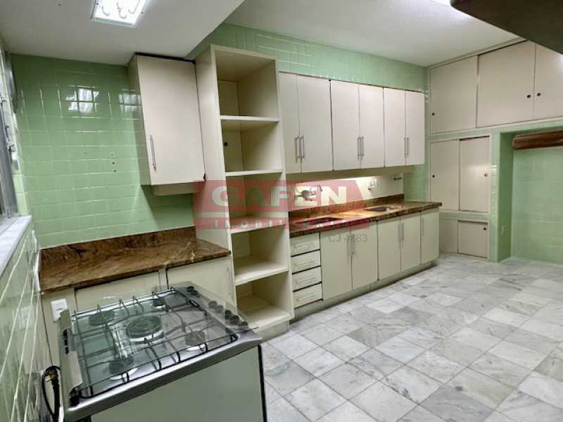 Apartamento para alugar com 4 quartos, 255m² - Foto 4