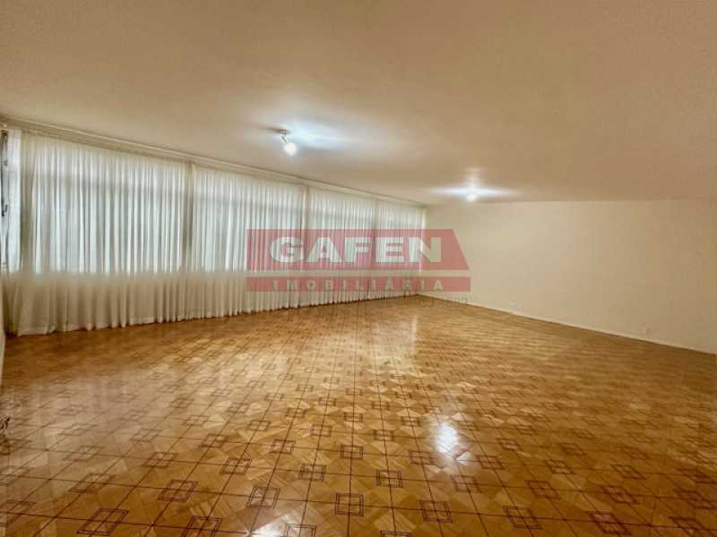 Apartamento para alugar com 4 quartos, 255m² - Foto 2