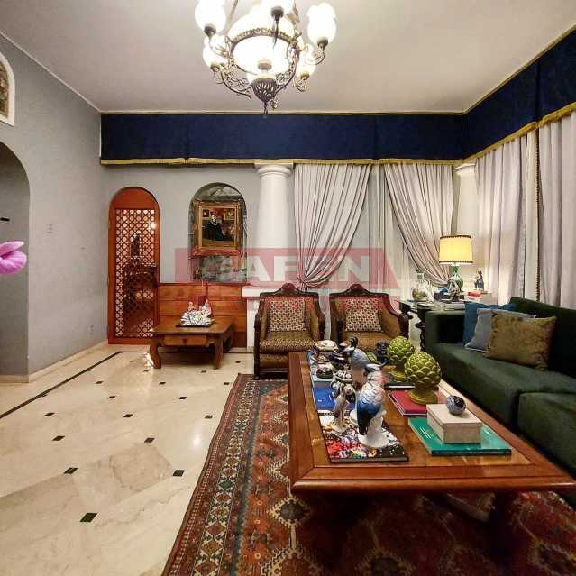 Casa à venda com 7 quartos, 585m² - Foto 19