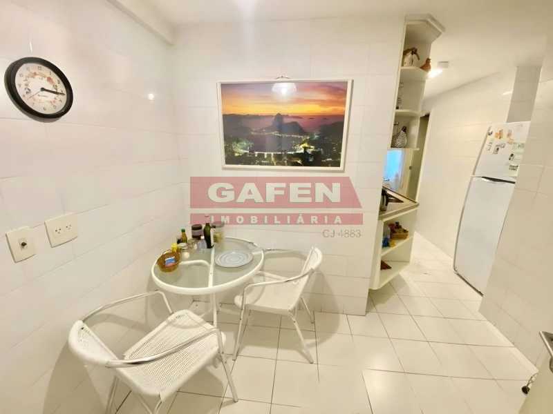 Apartamento à venda com 3 quartos, 110m² - Foto 17