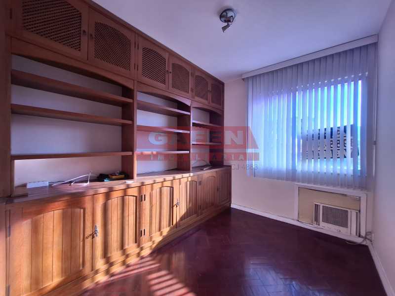 Apartamento à venda com 3 quartos, 95m² - Foto 9