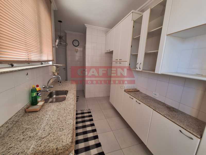 Apartamento à venda com 3 quartos, 95m² - Foto 23