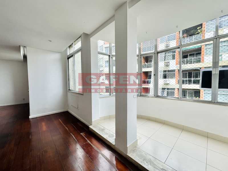 Apartamento à venda com 2 quartos, 111m² - Foto 2