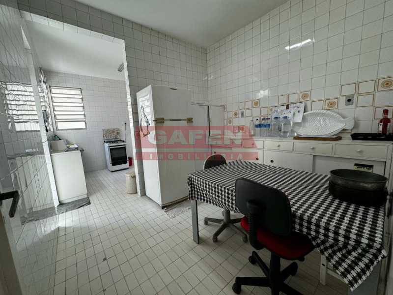 Apartamento à venda com 3 quartos, 130m² - Foto 22