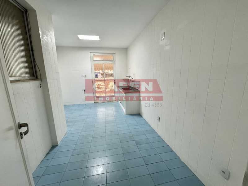 Apartamento para alugar com 3 quartos, 150m² - Foto 15