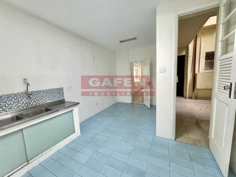 Apartamento para alugar com 3 quartos, 150m² - Foto 19