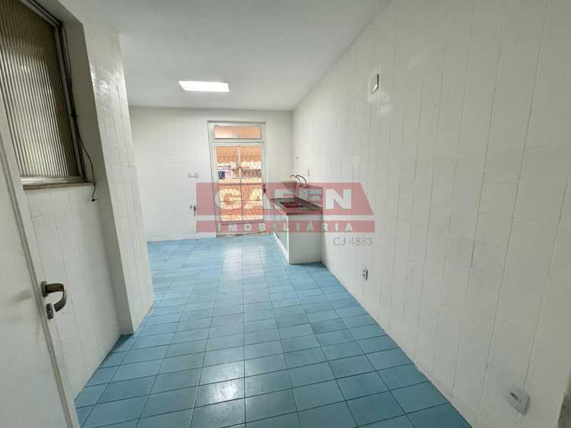 Apartamento à venda com 3 quartos, 150m² - Foto 8