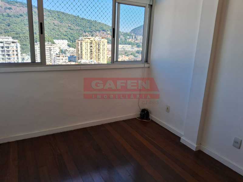 Apartamento à venda com 2 quartos, 75m² - Foto 4