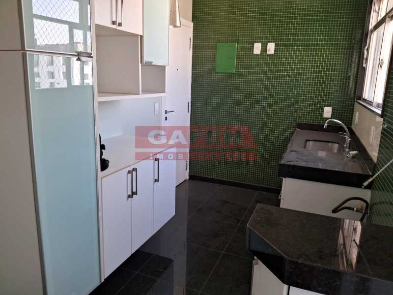 Apartamento à venda com 2 quartos, 75m² - Foto 10