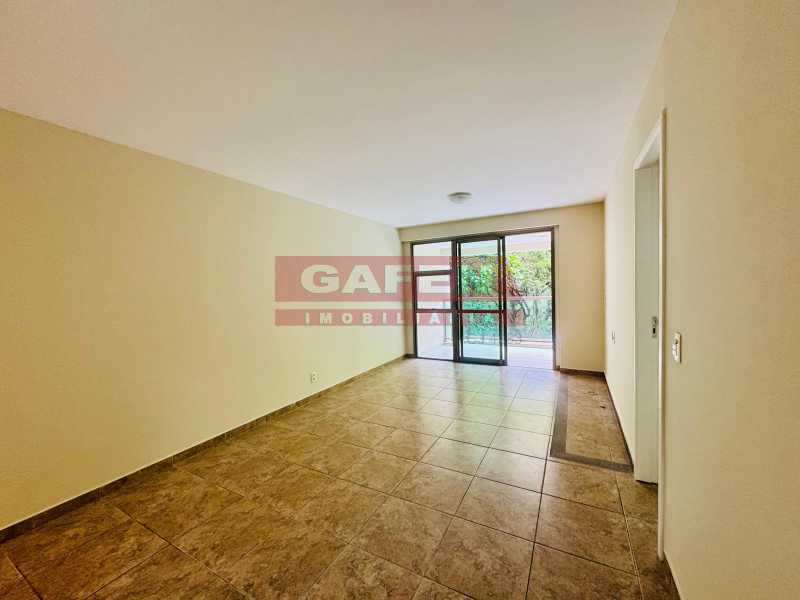 Apartamento à venda com 2 quartos, 104m² - Foto 3