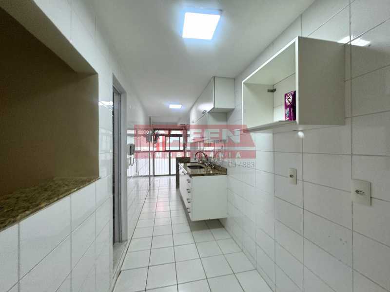 Apartamento à venda com 2 quartos, 104m² - Foto 11