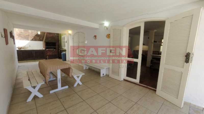 Casa à venda com 4 quartos, 135m² - Foto 11