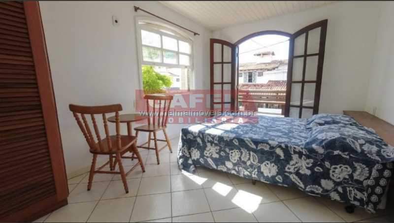 Casa à venda com 4 quartos, 135m² - Foto 13