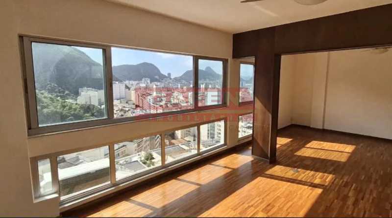 Apartamento à venda com 2 quartos, 100m² - Foto 1