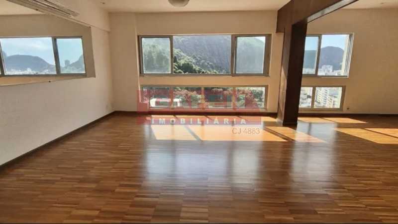 Apartamento à venda com 2 quartos, 100m² - Foto 2