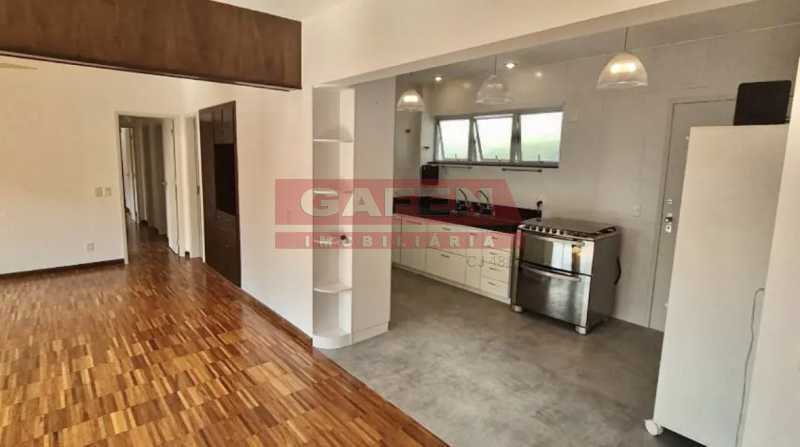 Apartamento à venda com 2 quartos, 100m² - Foto 4