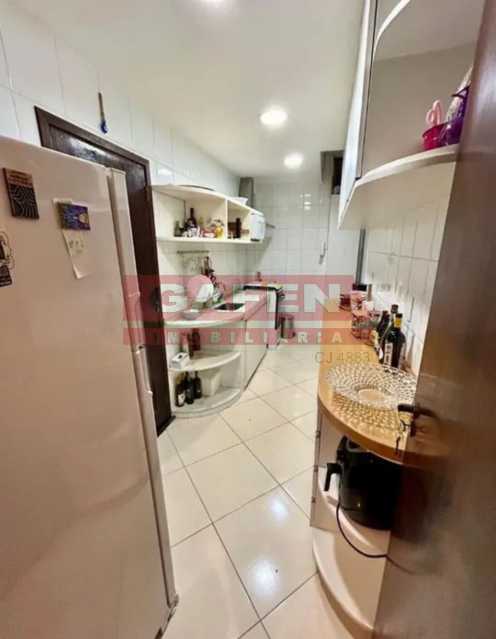 Apartamento à venda com 2 quartos, 60m² - Foto 13