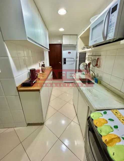 Apartamento à venda com 2 quartos, 60m² - Foto 11